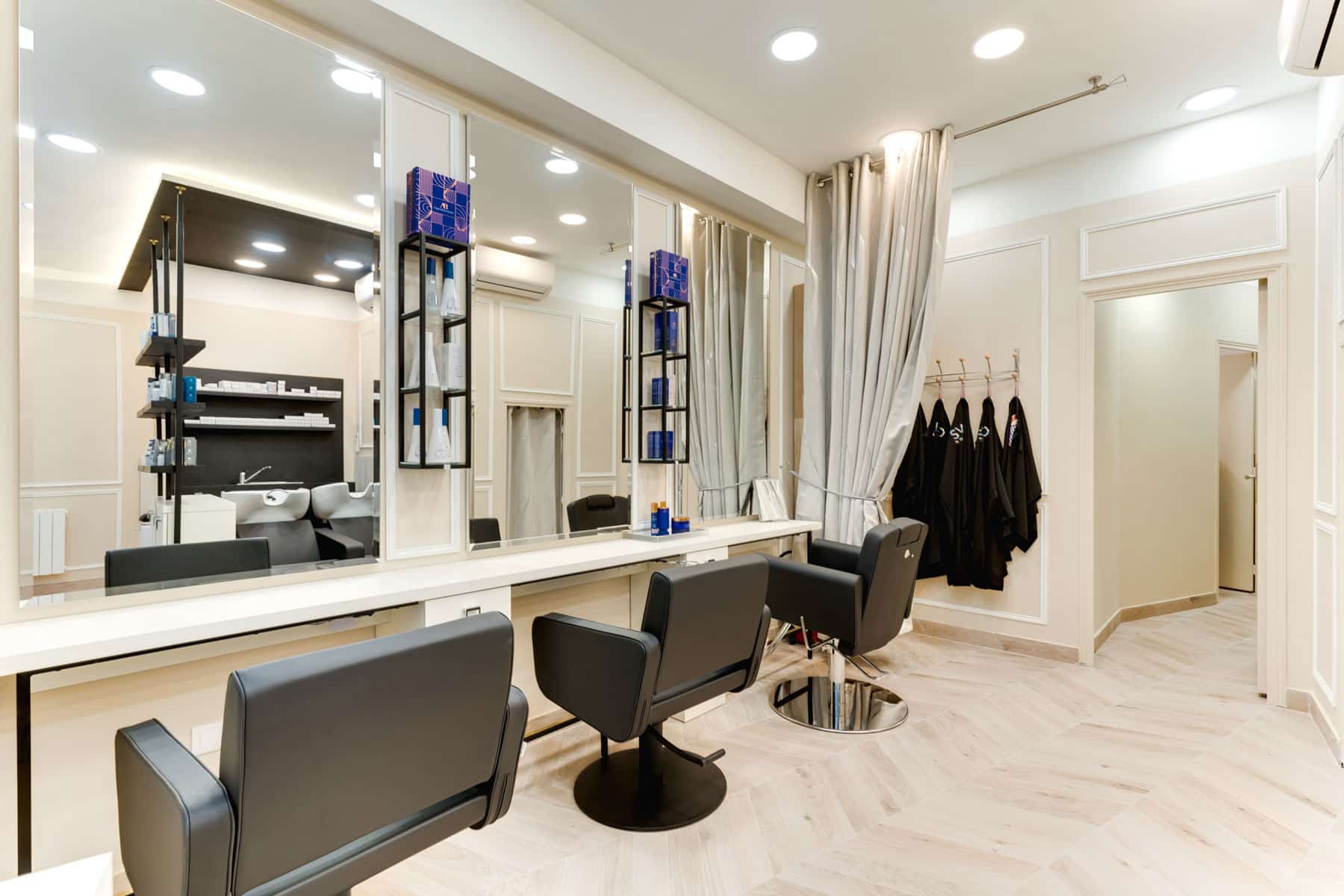 Découvrez notre espace coiffure et soin des cheveux